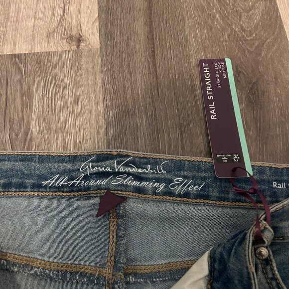 Gloria Vanderbilt Rail Straight Jeans - Picture 4 of 6